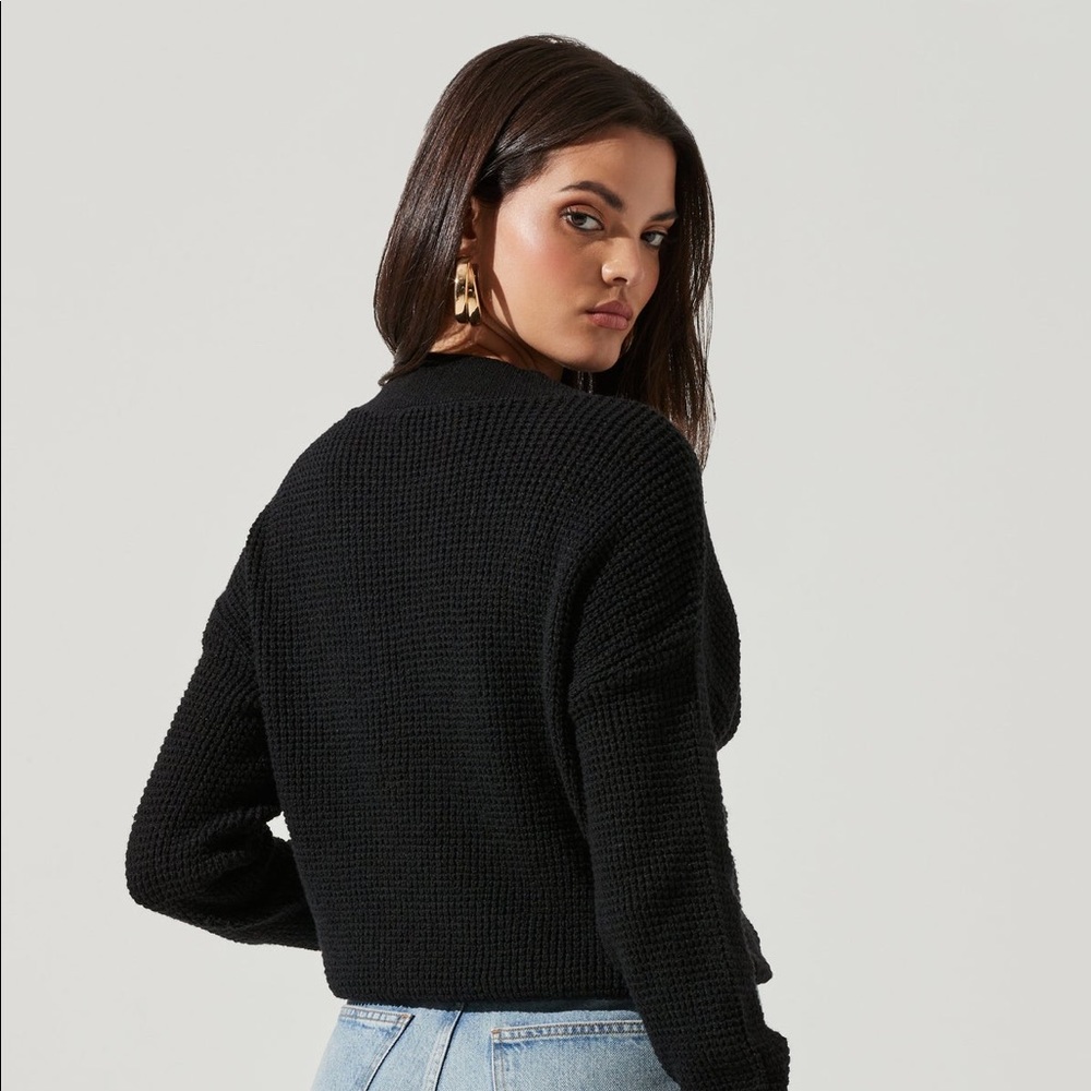 ASTR the label Stephanie Sweater, Black Sz M - Picture 3 of 7